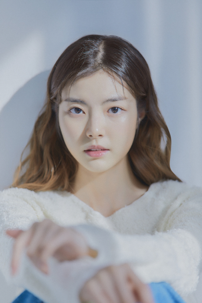 데뷔작 '이공삼칠' 홍예지 "5년 뒤엔 '믿보배'라 불리고 싶어요"[SS인터뷰]