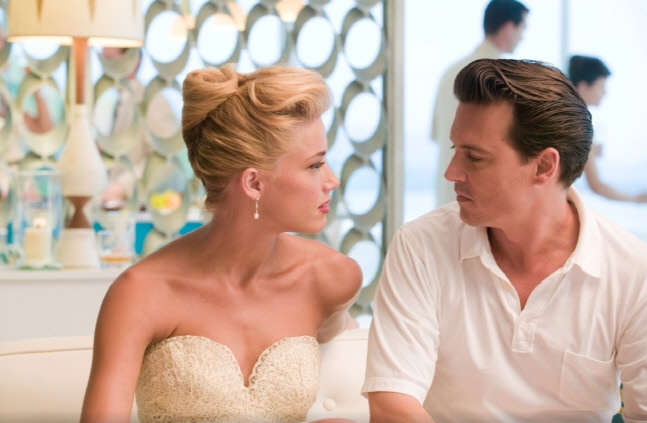 가정폭력 진흙탕 싸움 조니 뎁, 전처 앰버 허드에 승소 "187억 배상해라"[할리웃톡]