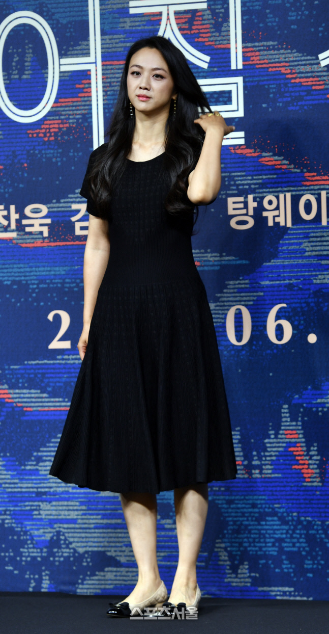 영화 '헤어질 결심' 포토타임 탕웨이[포토]