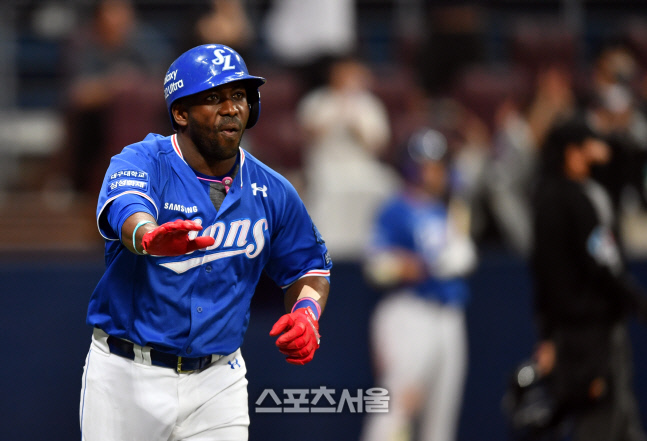 \'나 무시무시한 남자야!\' 크레이지모드 피렐라[포토]