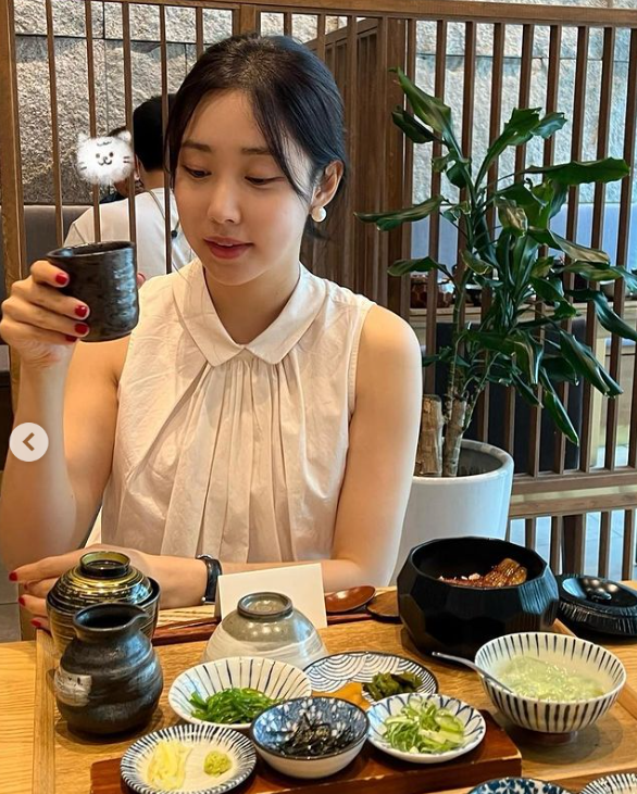 '안면마비' 최희, 되찾은 미소 "사진으로는 괜찮아 보이지만... 더딘 몸 속상" [★SNS]