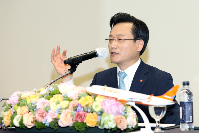 [SS현장]김이배 제주항공 대표, "내년이면 턴어라운드(흑자전환)가 가능하다. LCC 최강자 자리를 유지하겠다."