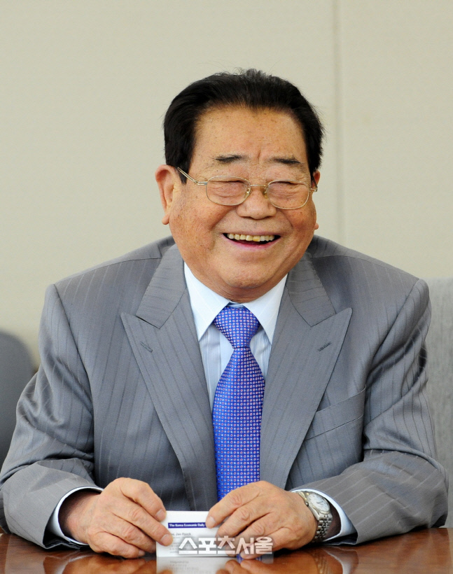 [속보]현역 최고령 MC 송해 별세…향년 95세