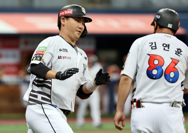 kt 장성우의 만루 홈런