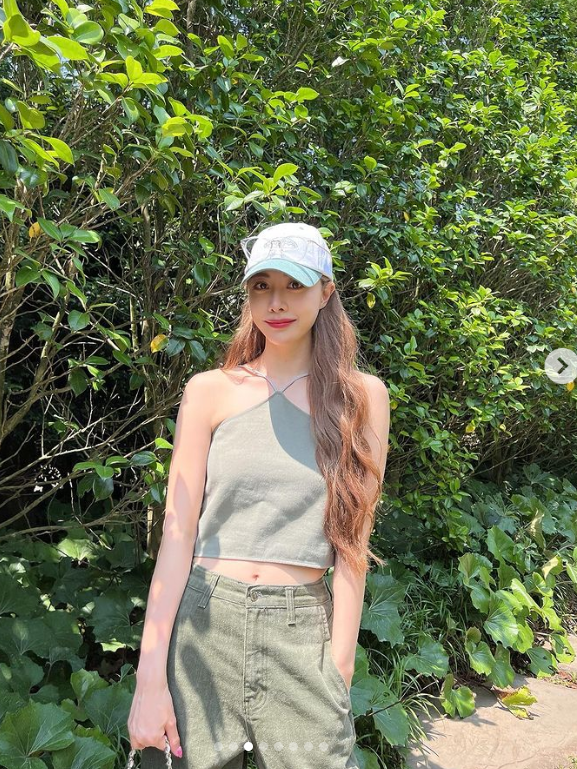 '이런게 살인미소' 제주도 간 브브걸 은지, 청량한 여름미녀 [★SNS]