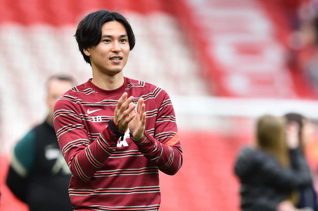 미나미노, 울버햄턴서 황희찬과 재회?…英 풋볼인사이더 독점 보도 '늑대군단, 영입전 앞서 있다' 