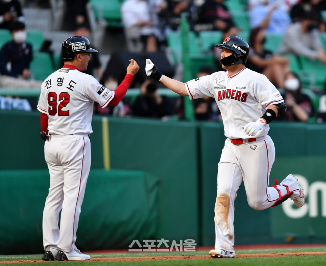 하트발사! 최정[포토]