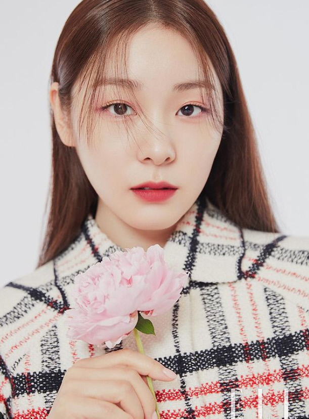 김연아, 짙어진 여인의 향기..쌍꺼풀로 더 깊어진 눈빛[★화보]