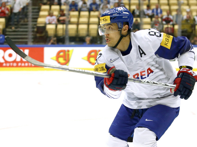 '역사적 올림픽 첫 골 주인공' 아이스하키 조민호, 폐암으로 15일 별세...향년 35세