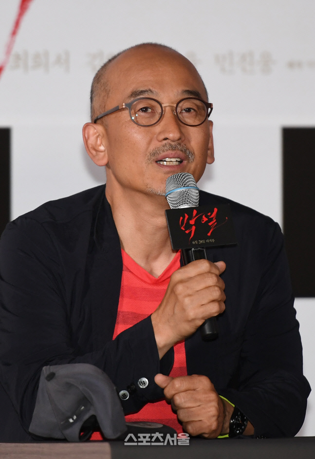 '욘더' 이준익 감독 "한지민, 어려운 이야기 아주 쉽게 표현…정말 고맙다"