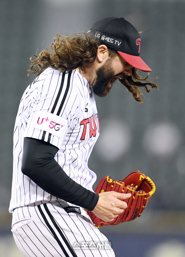 [포토]포효하는 LG 선발 켈리