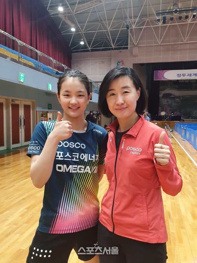 "김나영 이렇게 잘할줄 몰랐다"...中 차세대 에이스도 제압 6연승 [WTT 컨텐더]