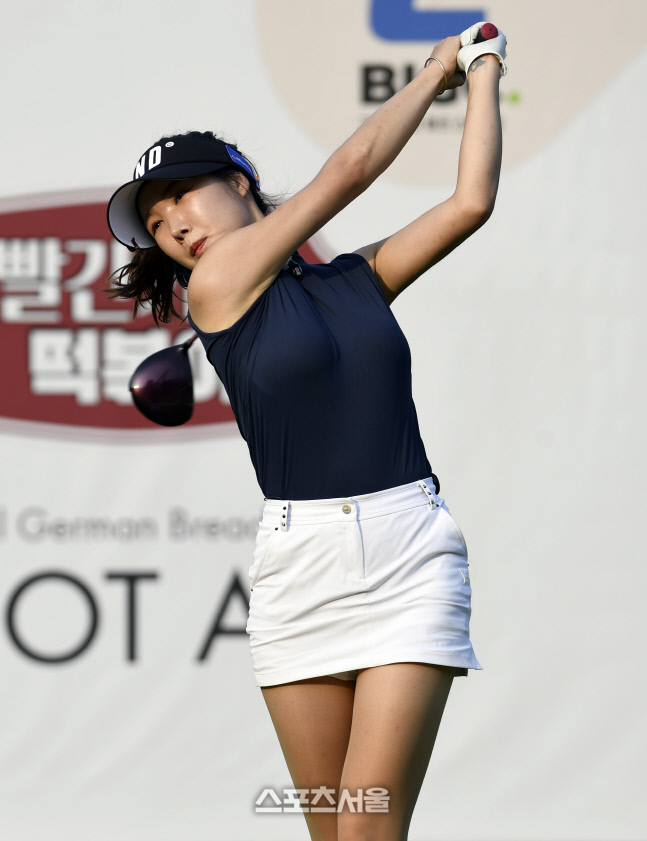 필드여신으로 변신한 조사랑, 너무 아름답죠 [포토]