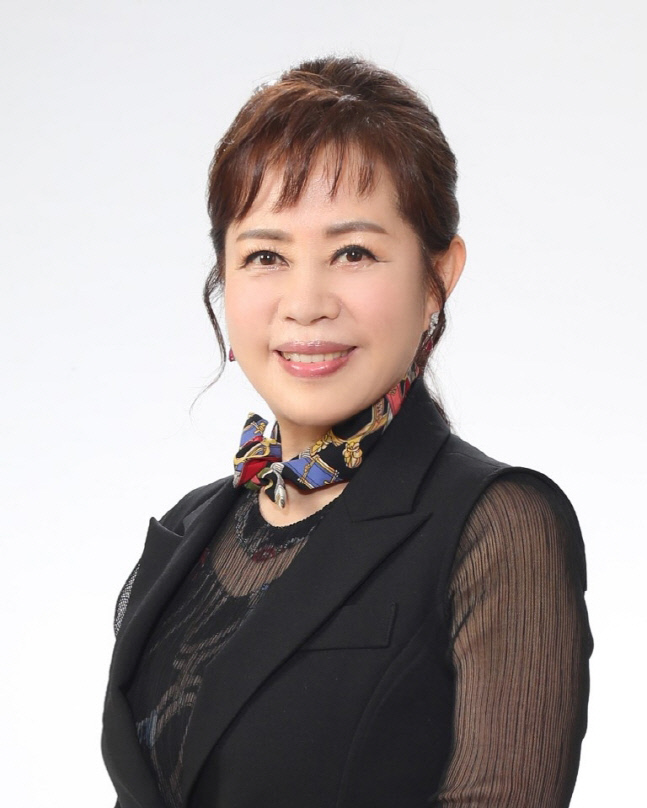 대한가수협회 이자연 회장, BTS에 "한국 가요계 위해 재고해달라"