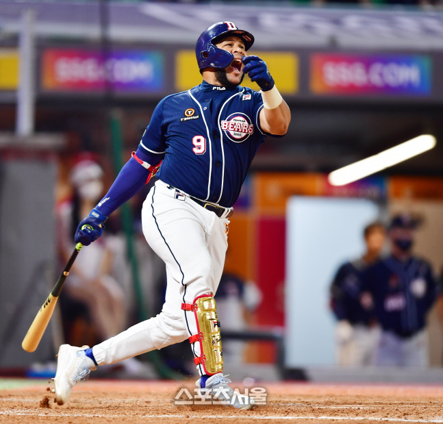 \'맞는 순간 느낌이!\' 동점 투런포 터트린 페르난데스[포토]