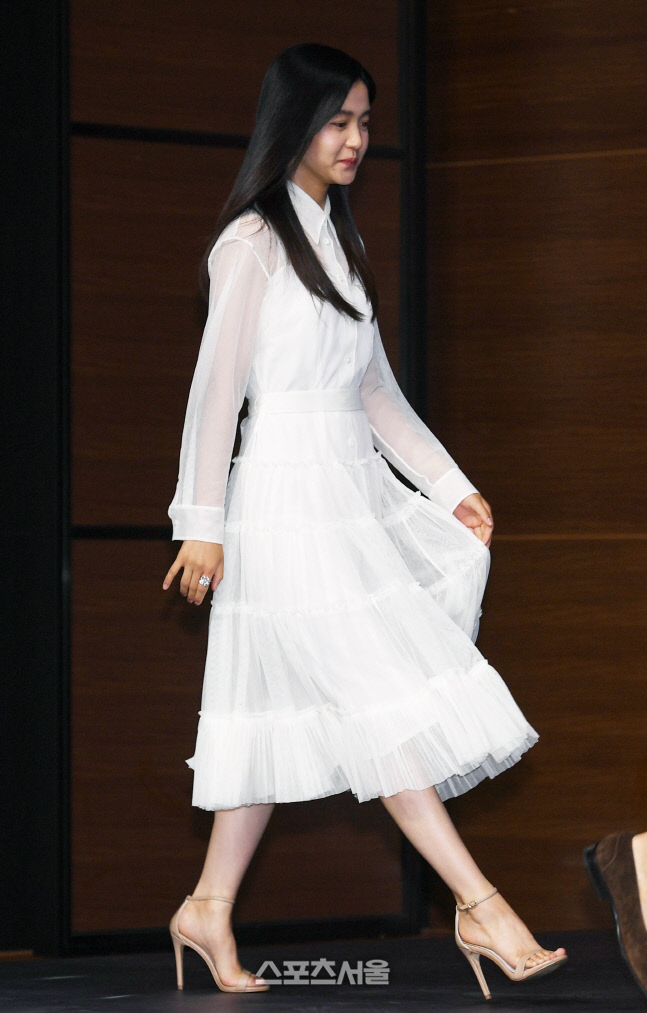 [포토]'외계+인' 제작보고회 입장하는 김태리