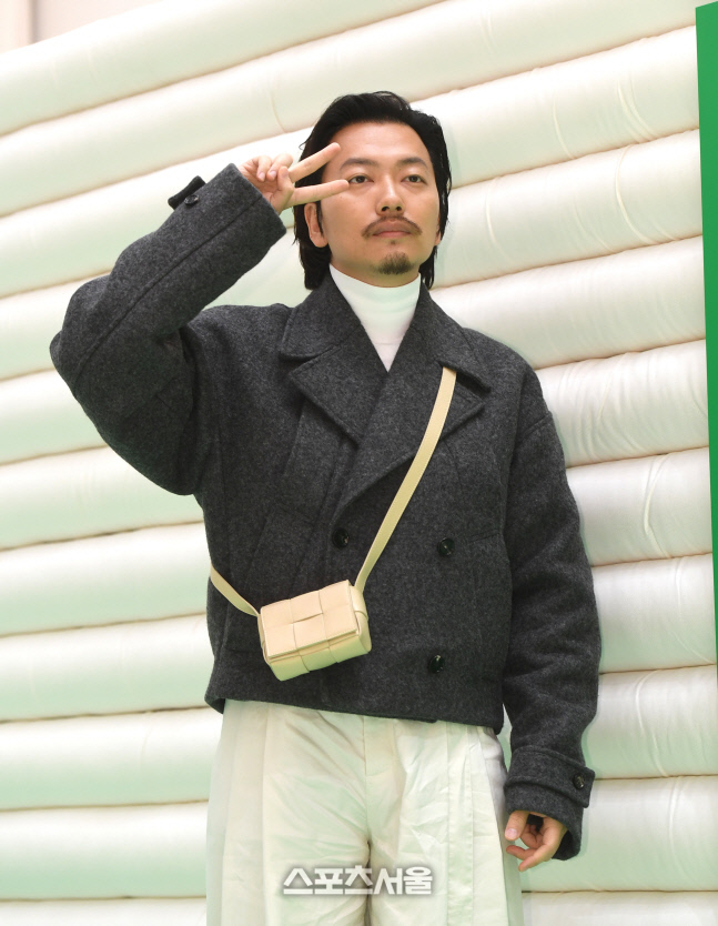 [포토] 이동휘 \'깜찍 포즈로\'