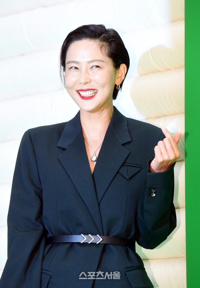 [포토] 김나영 '즐기며 하는 포토타임'