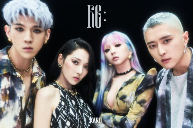 KARD_미니5집_RE_실버착_4인