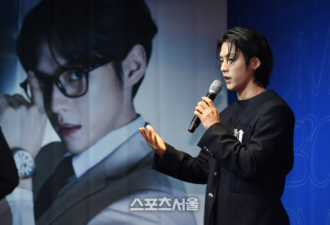 [포토]비투비 이민혁, 'HUTA'로 돌아왔어요!