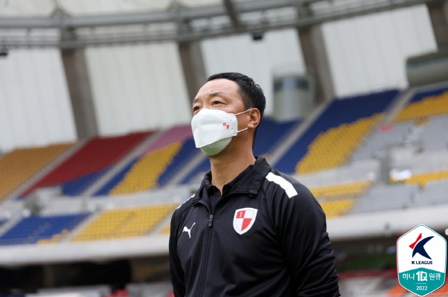 영입 자원 모두 투입…박진섭 감독이 그리는 부산의 청사진