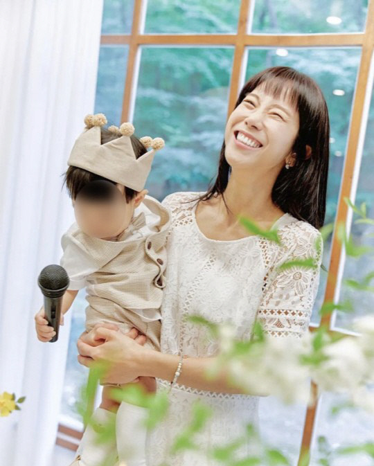 '파경 암시' 조민아 "子 돌잔치 혼자 준비…모든 순간 감사해"[★SNS]