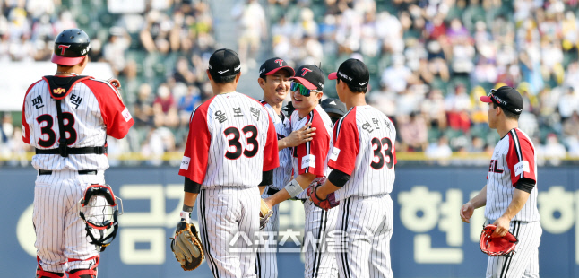 은퇴식 박용택,해민아 외야를 잘부탁해![포토]