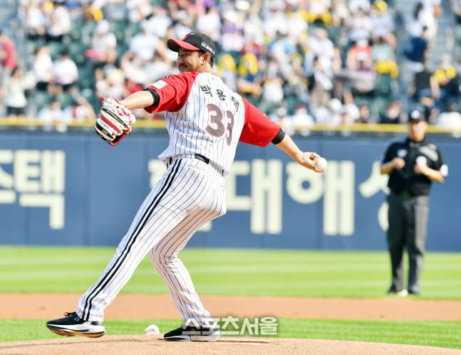 '은퇴시구' 박용택[포토]