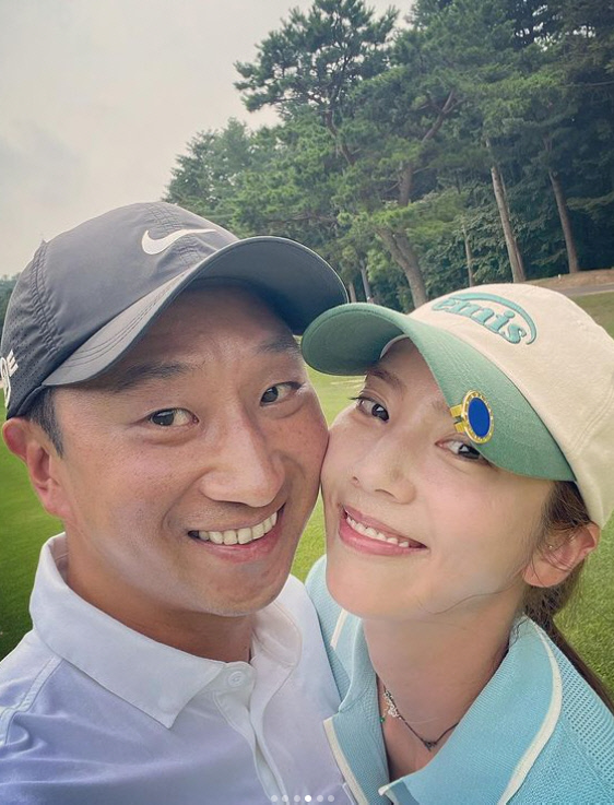손담비♥이규혁, 폭염에도 골프장 데이트..얼굴 초밀착 '달달'[★SNS]