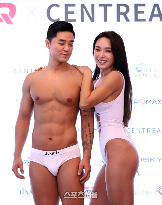 \'세계최강 섹시커플\' 김동민과 정애리, 사랑과 정열을 맥스큐에 담아... [포토]