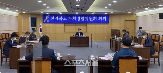 전북도 자치경찰위원회, 고령운전자 운전면허증 자진반납 인센티브 지원업무 개선 권고