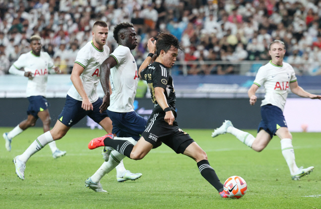 '콘테 감독님 봤죠?'…세세뇽·다이어 무너뜨린 '2002년생' 양현준 드리블쇼 [SS현장]