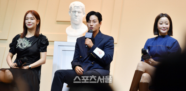 블랙의 신부 정유진, 이현욱, 김희선[포토]