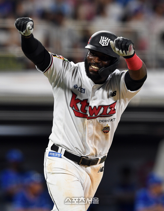 [포토]KT 알포드, 내가 끝냈어!