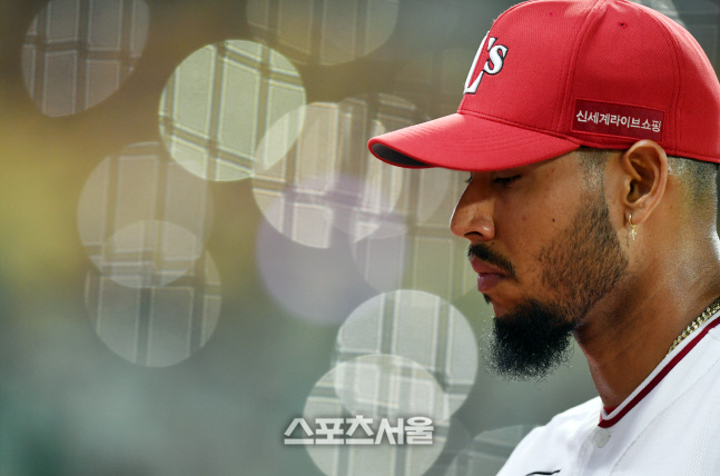 8회까지 1실점 호투 폰트, 전반기 11승이 보인다![포토]