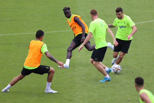 토트넘, 세비야전 앞두고 맹훈련