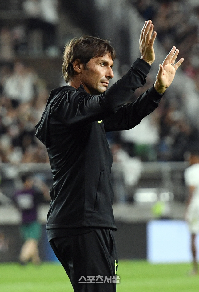 '콘버지' 콘테 감독, SNS 통해 한국에 감사 인사…댓글까지 달아줘