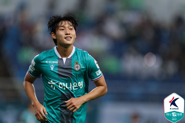 2003년생 슈퍼루키 배준호 데뷔골, 대전 2선 카드 확장…이민성 감독의 행복한 고민