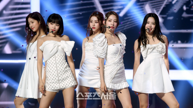 의혹만 남긴채 사라진 김가람, 5인조 르세라핌의 숙제는?[SS연예프리즘]