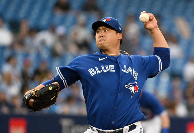 \'블루 몬스터\' 류현진, MLB 통산 1천 이닝 달성