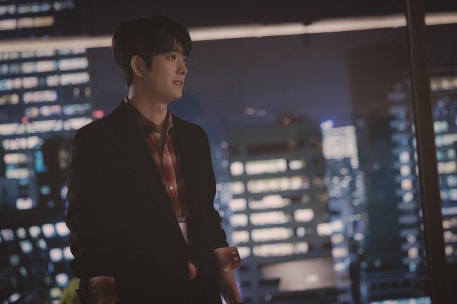 '눈빛 연기 장인' 강태오, 이제 알아챘다면 섭섭한데요[SS스타]