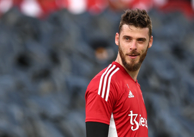 맨유에서 12번째 시즌 앞둔 데 헤아 "재계약? 맨유에서 은퇴하고 싶다"