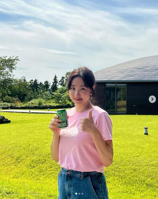 '안면마비' 최희, 두 달 만에 금주 깨고 기쁨의 댄스[★SNS]