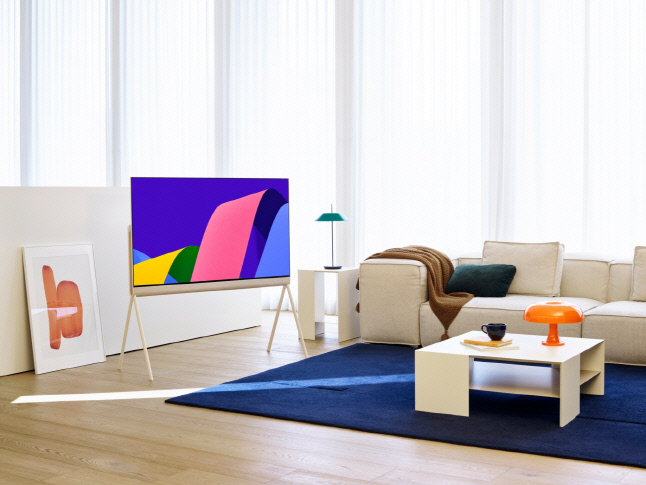 LG 올레드 오브제컬렉션 포제, 정형화 된 TV 설치 고정관념 깬다