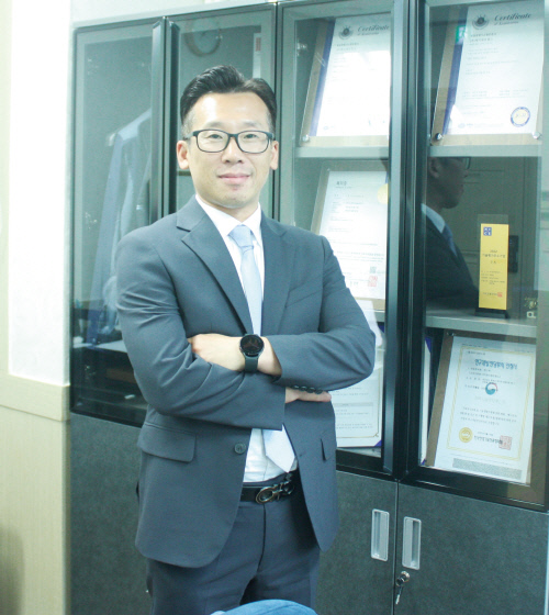 (주)케이에프컴스 김태영 대표