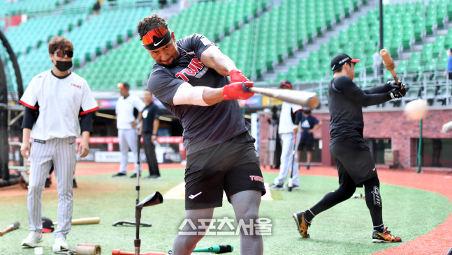 시원하게 딱, LG 가~~르시아[포토]