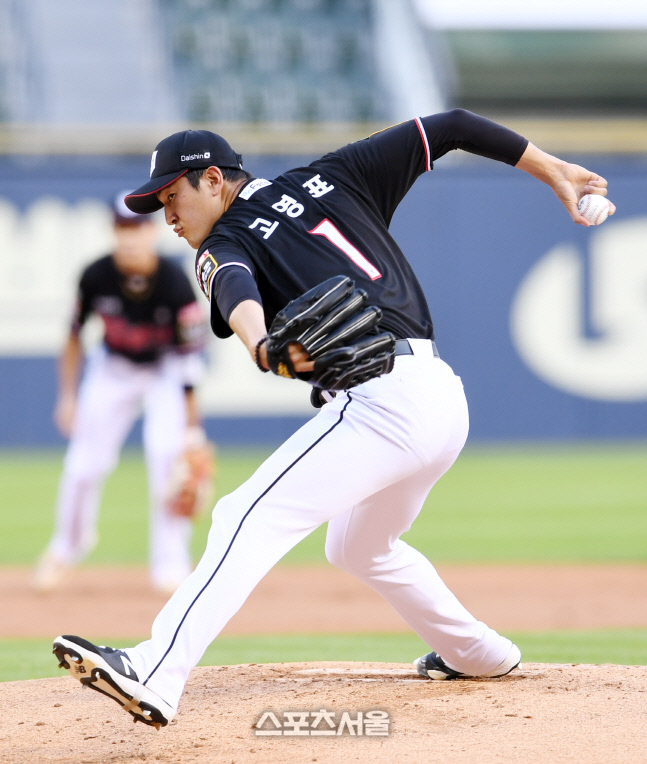 '다시 LG 천적' 고영표 1실점 호투, KT 3연승…LG 3연패[SS잠실in]