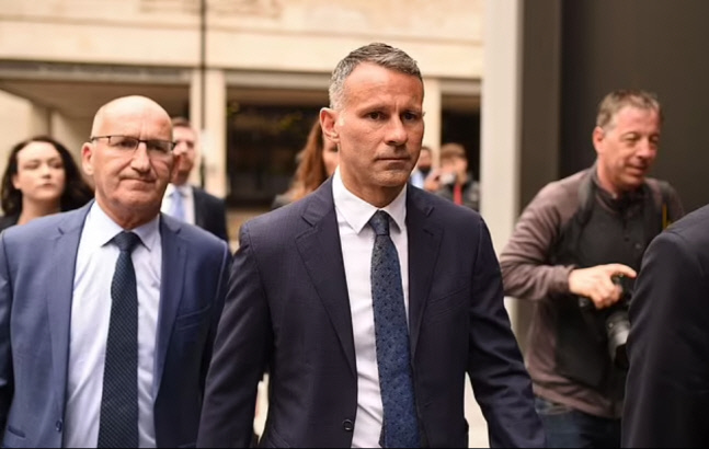 '여자친구 폭행 혐의' 긱스 재판 또 미뤄진다, 왜?