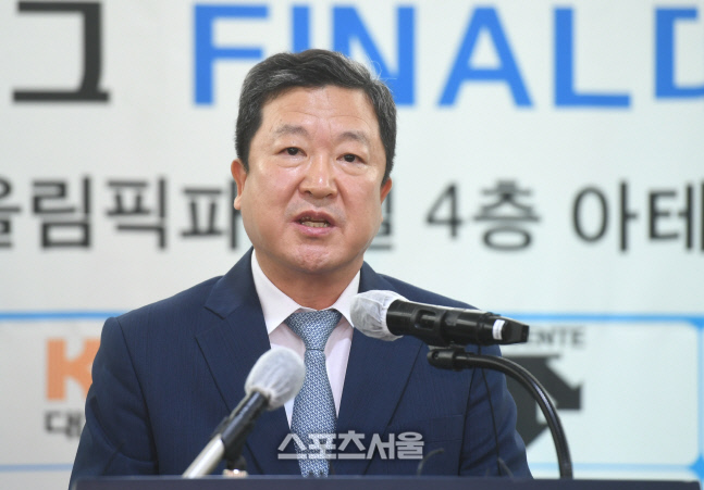 [포토] 대한체육회 박춘섭 사무총장 '우상혁 은메달은 육상계의 쾌거