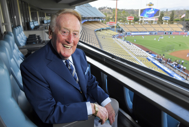 Obit Mourning Scully Dodgers Baseball